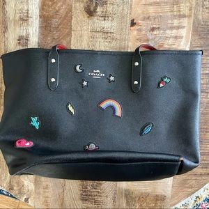 ✨ Coach Tote ✨